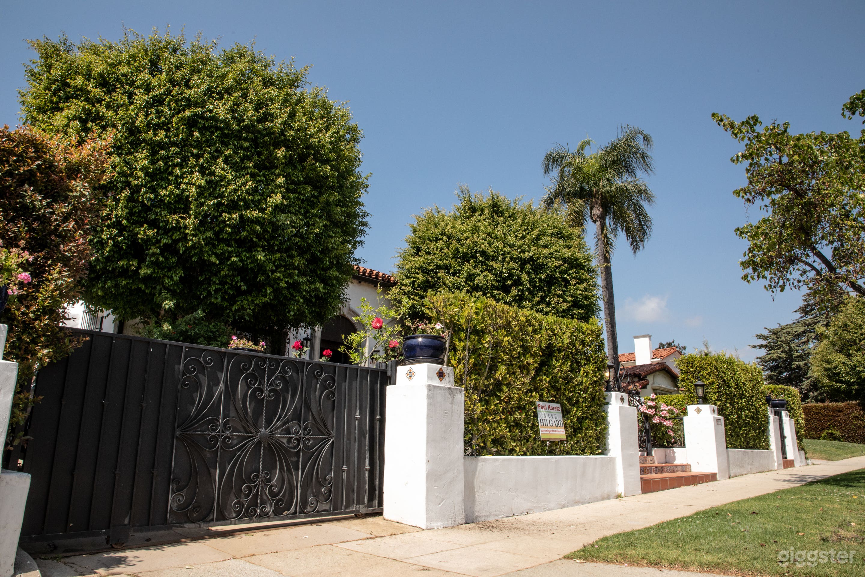 Lavish Mansion on Malcolm Ave Photo 3