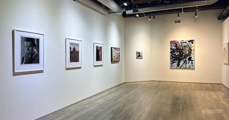  Contemporary Art Gallery for Film, Photography & Events 