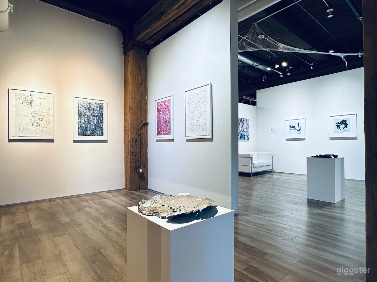 Contemporary Art Gallery for Film, Photography & Events Photo 4