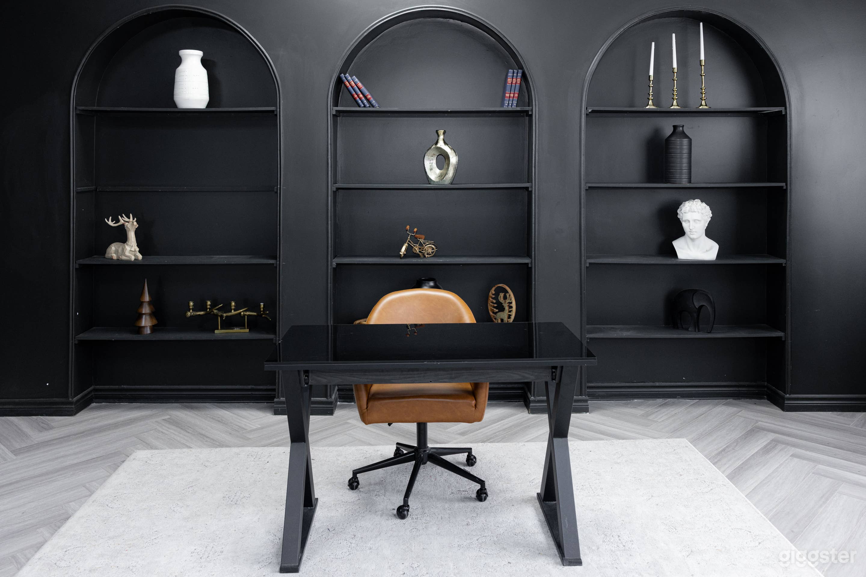 Dark, Stylish studio for production, photo, artistic project Photo 2