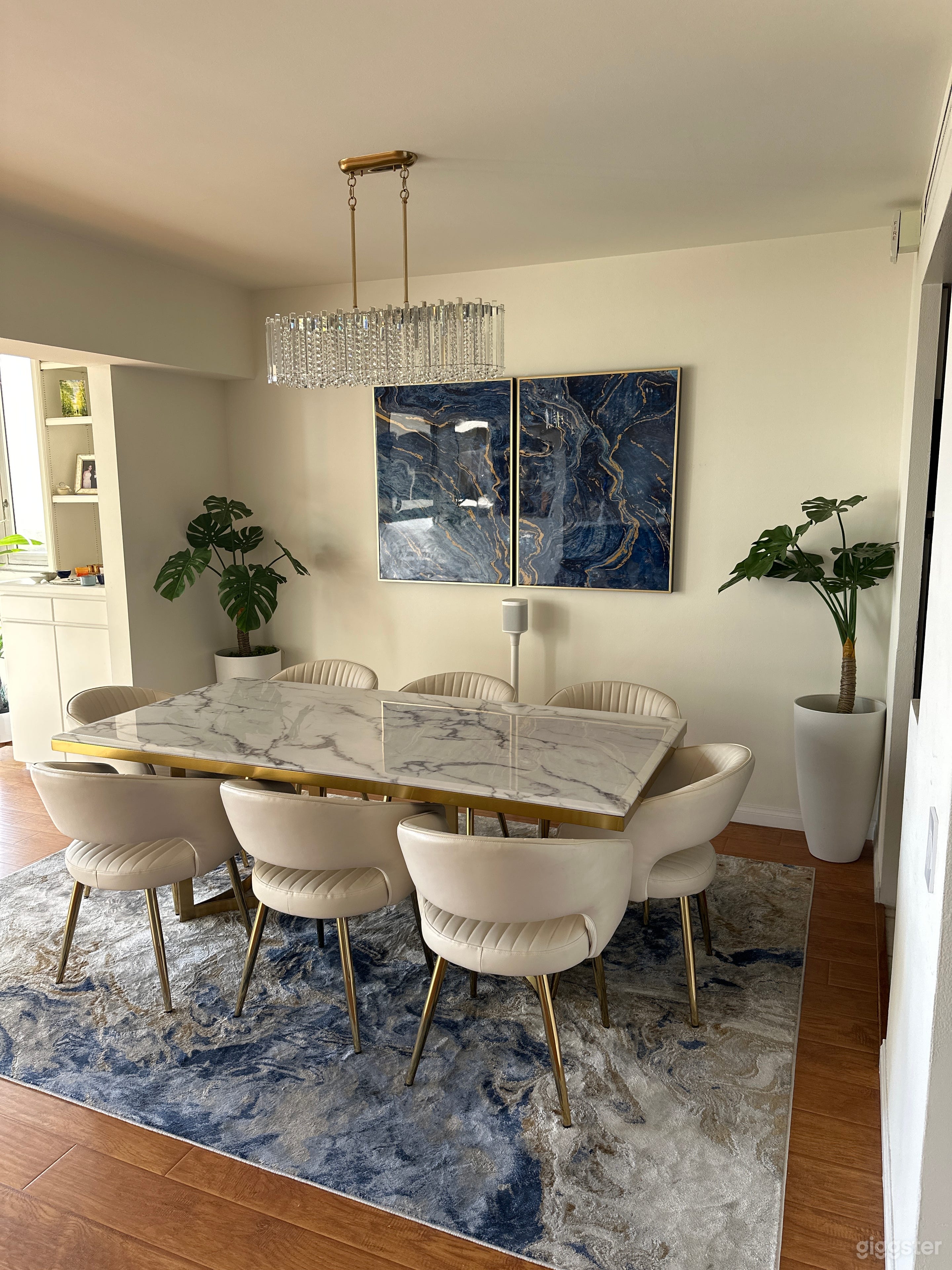 Beautiful High Rise Condo Photo 1