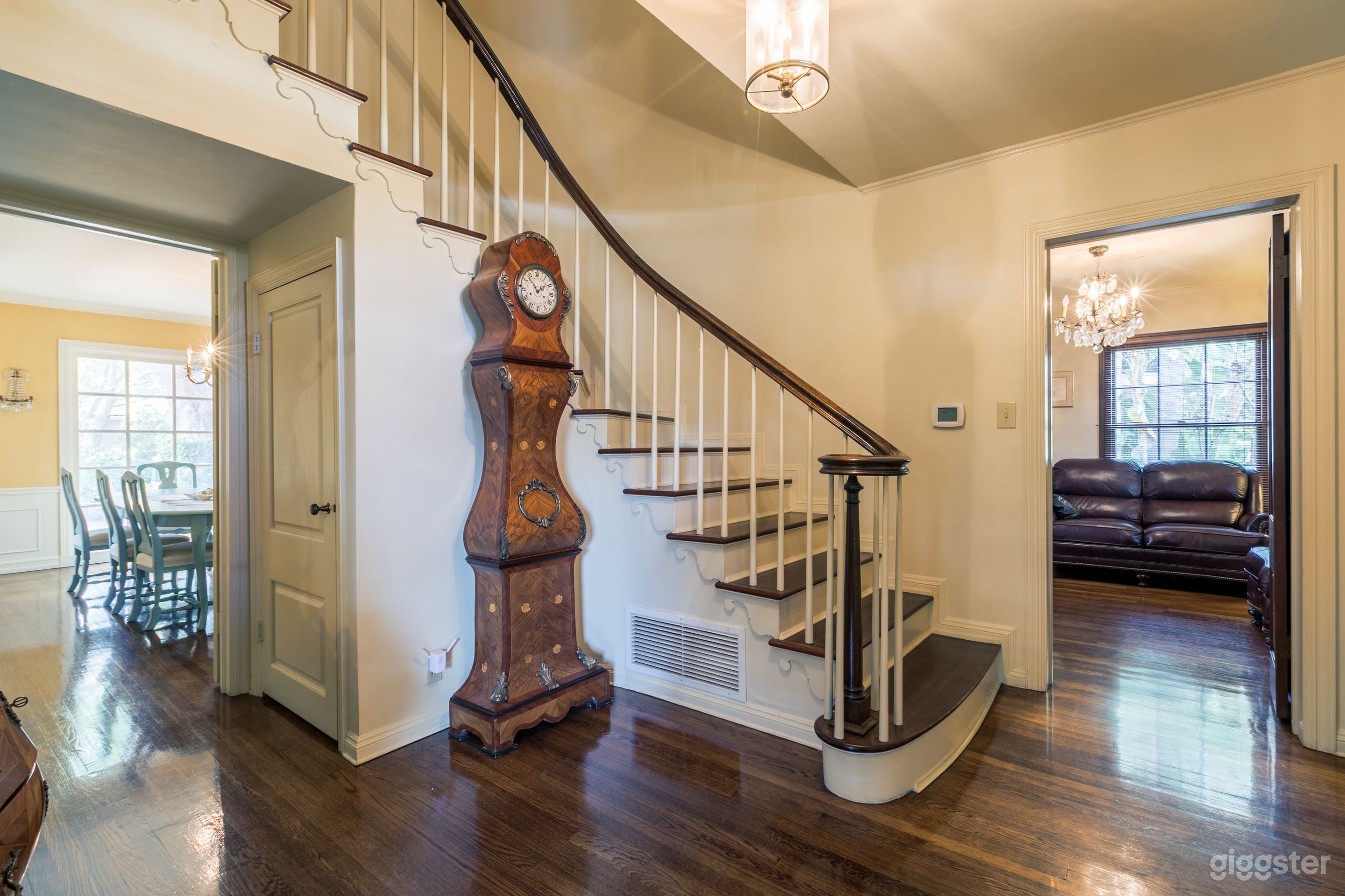 Americana No.160 Photo 4