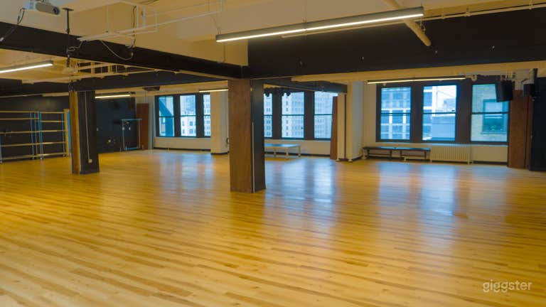  Vibrant Open Floor Studio for Events/Production (Full Space) 