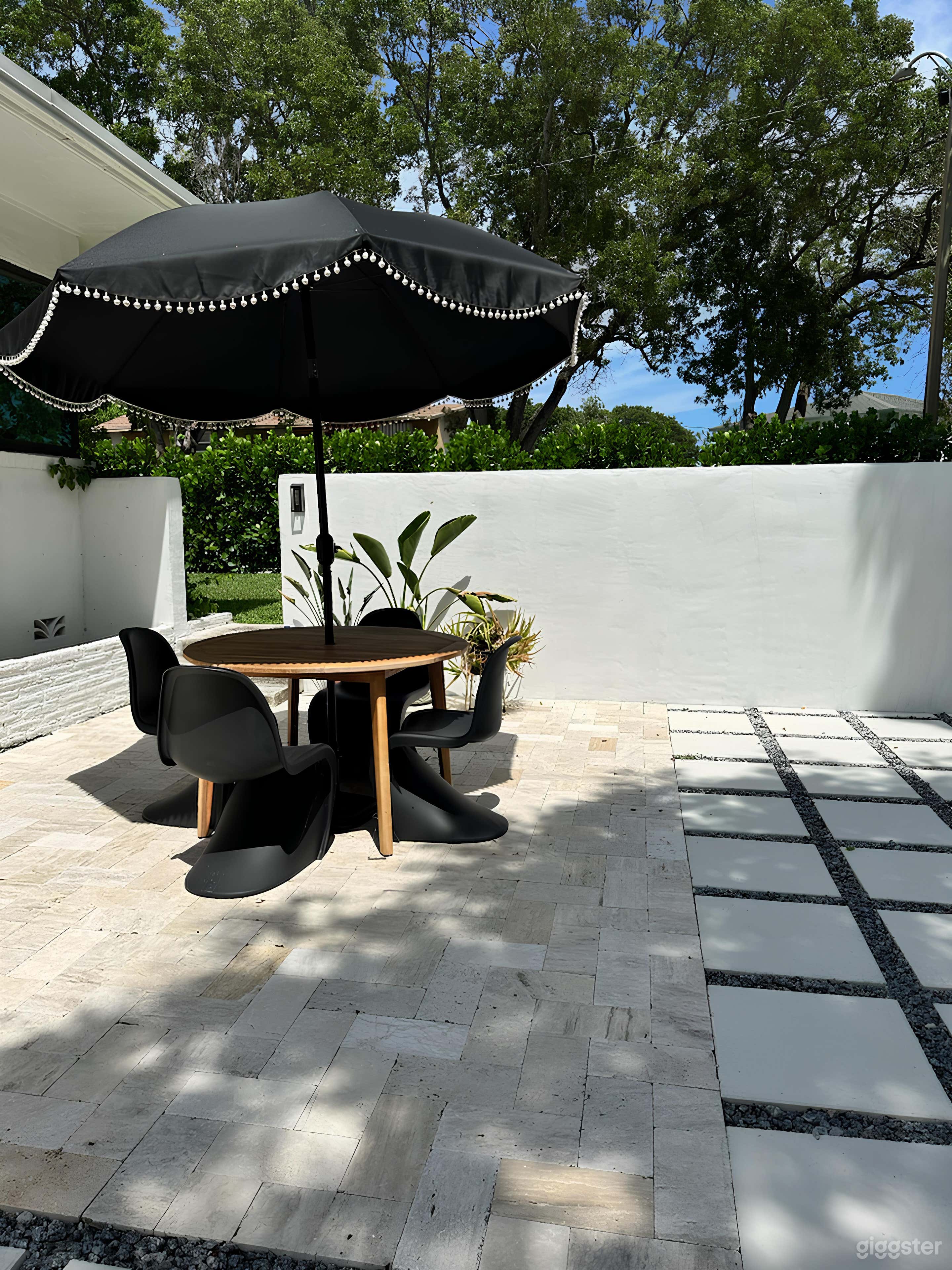 Private and Stylish Backyard Photo 4