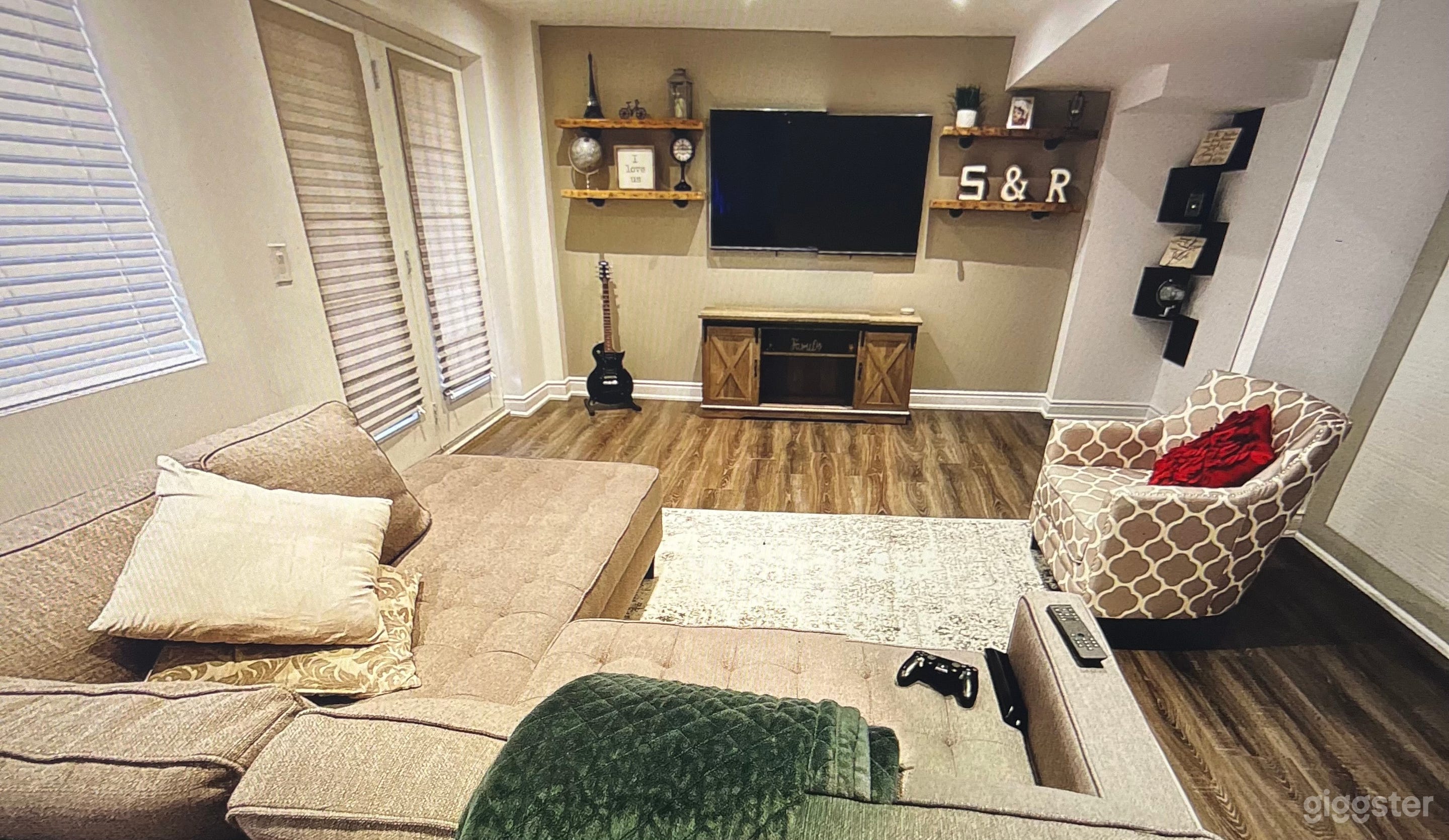 Charming 5 bedroom 🏠 Photo 4