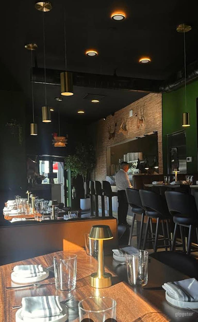  Chic Bistro with Cozy Patio & East Coast-California Charm on Ventura Blvd 