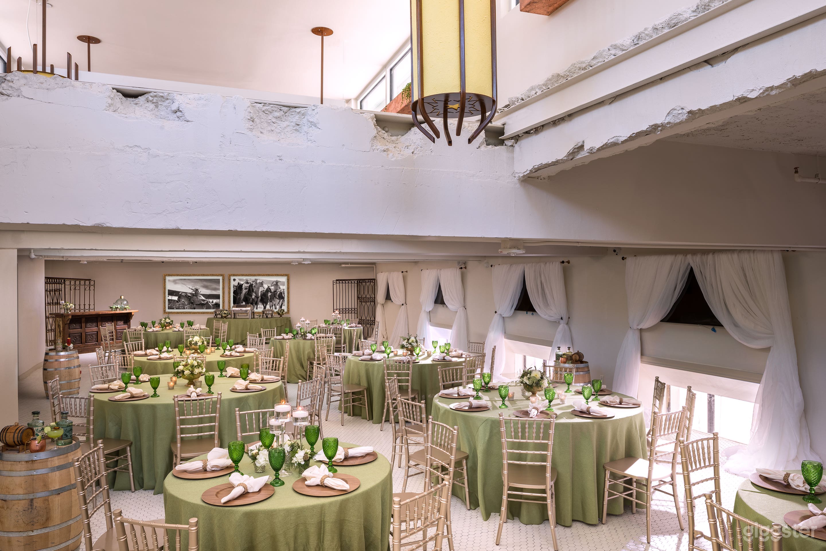 Historic Setting, Legendary Distillery  Photo 3