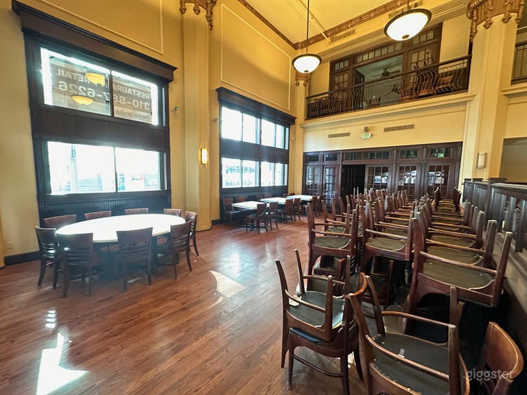  The Grand Atrium Restaurant  