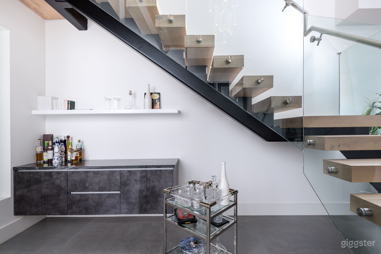 Contemporary Modern Luxury New Construction Home Photo 3