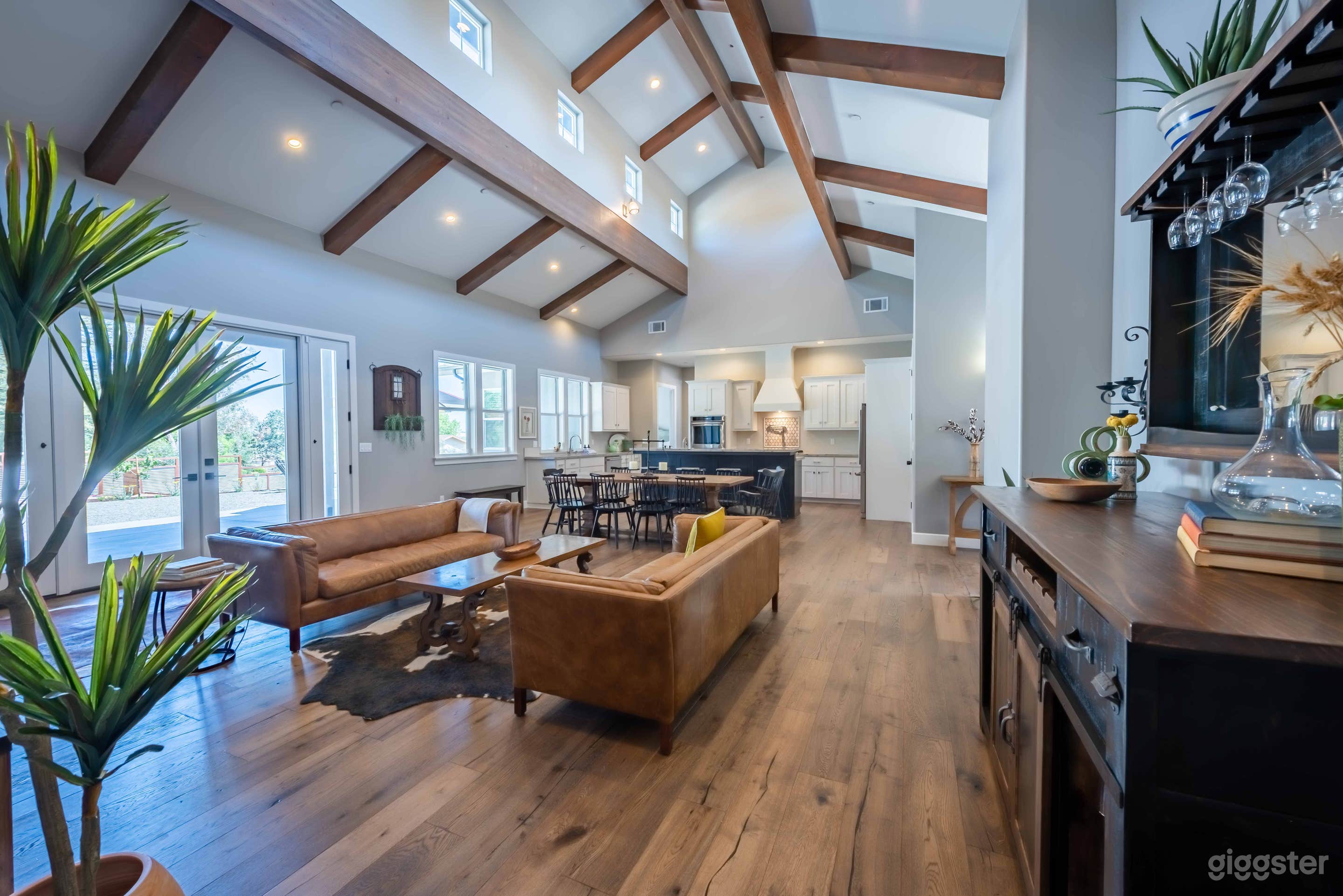 J’s Farmhouse Photo 3