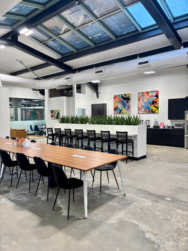  Event Space in Historic Station Coworking Space 