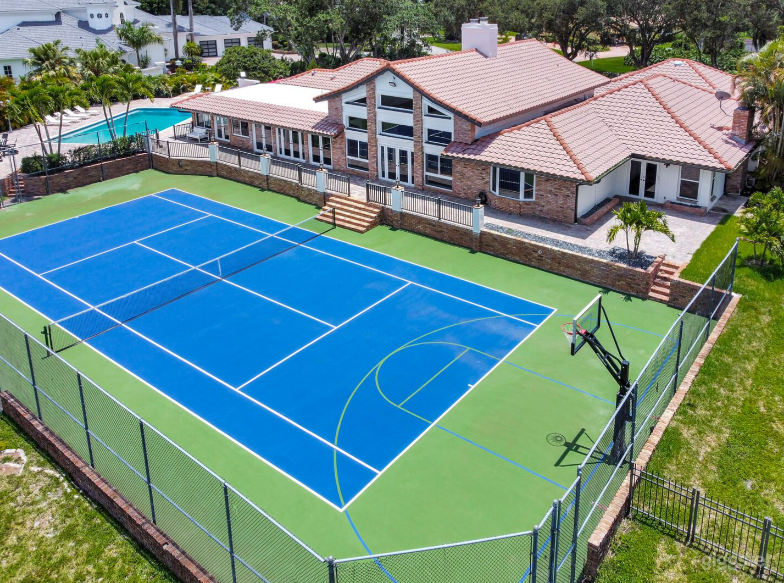 #4205 A Tranquil waterfront estate with Pool Tennis Pickleball and basketball  court Photo 4