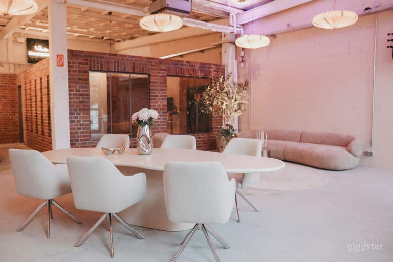  Industrial Daylight Loft Studio for Events,Content 