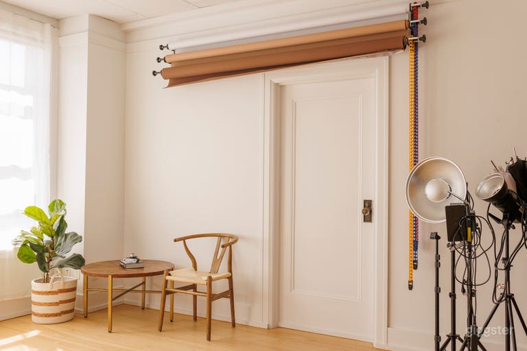  Natural sun light studio, Downtown Vancouver 