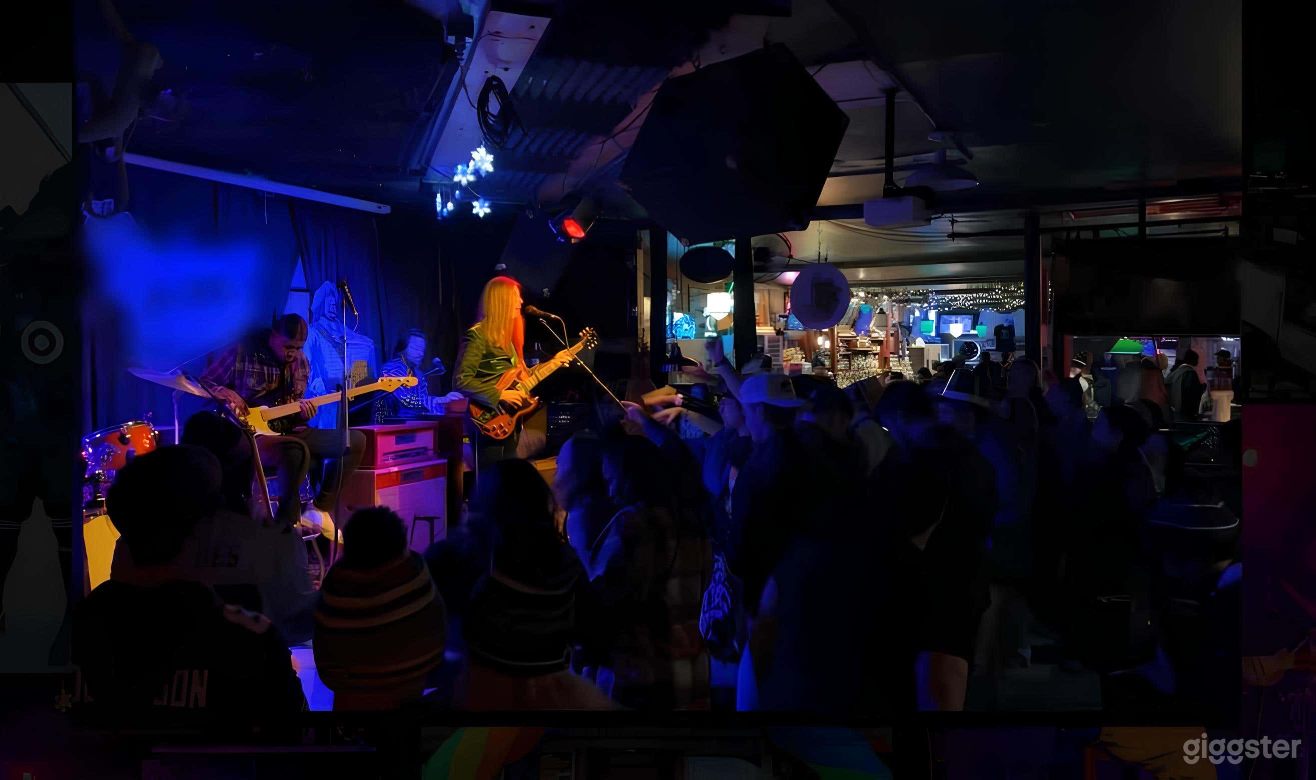 Old School Dive Bar for Parties & Film Shoot (Entire Space) Photo 2