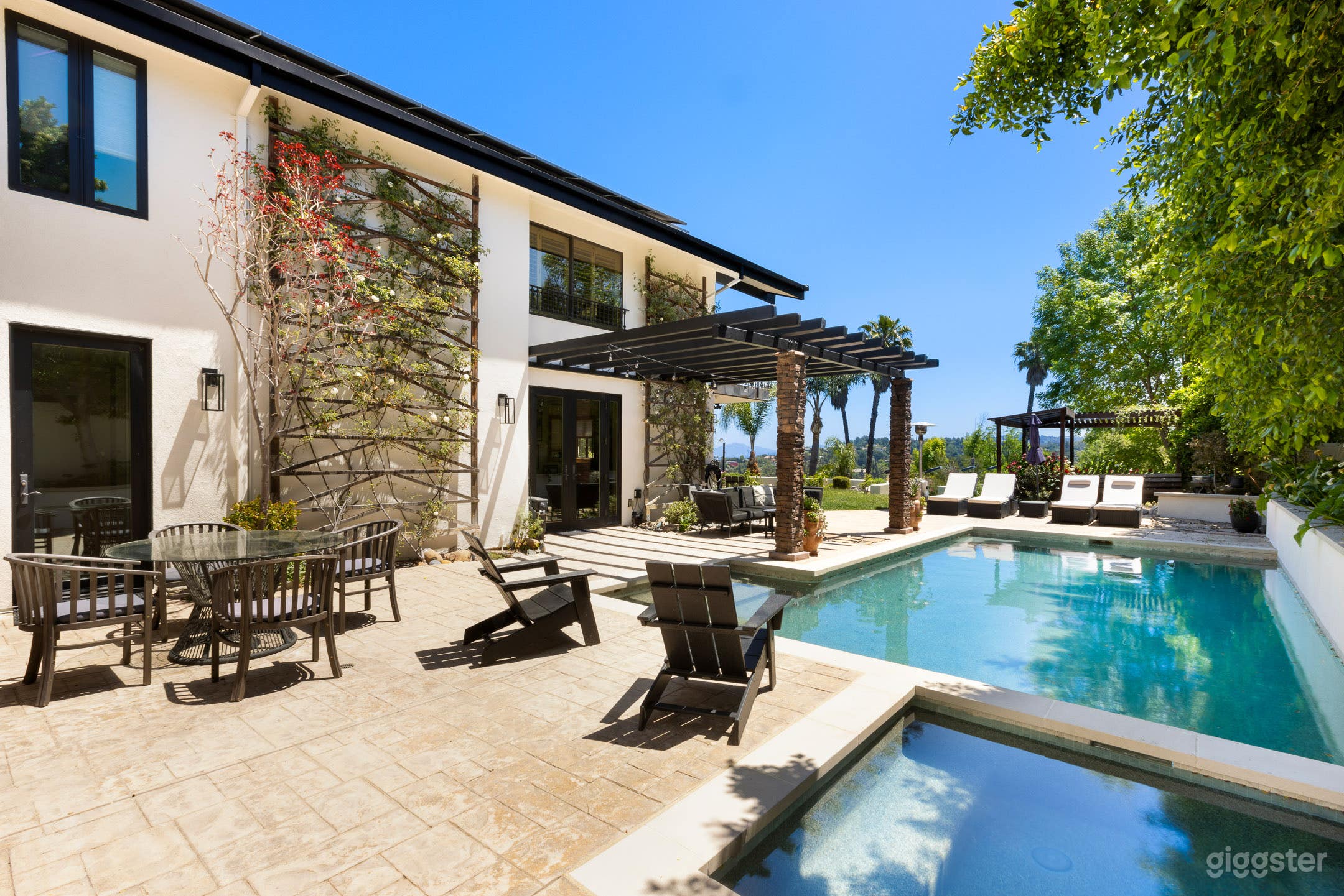 Pool &amp; Patio Pic1