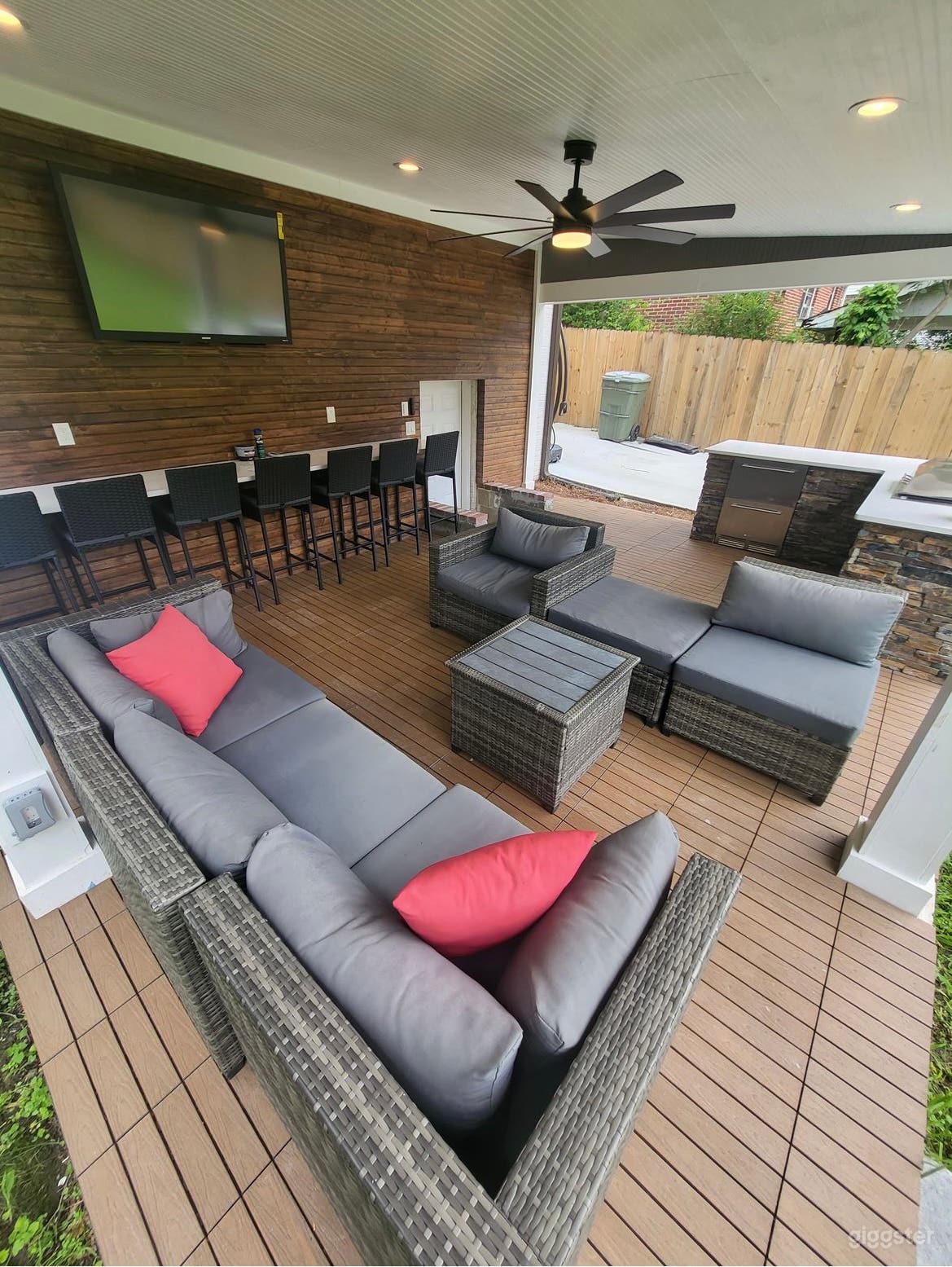 The Silver Lining Photo 1