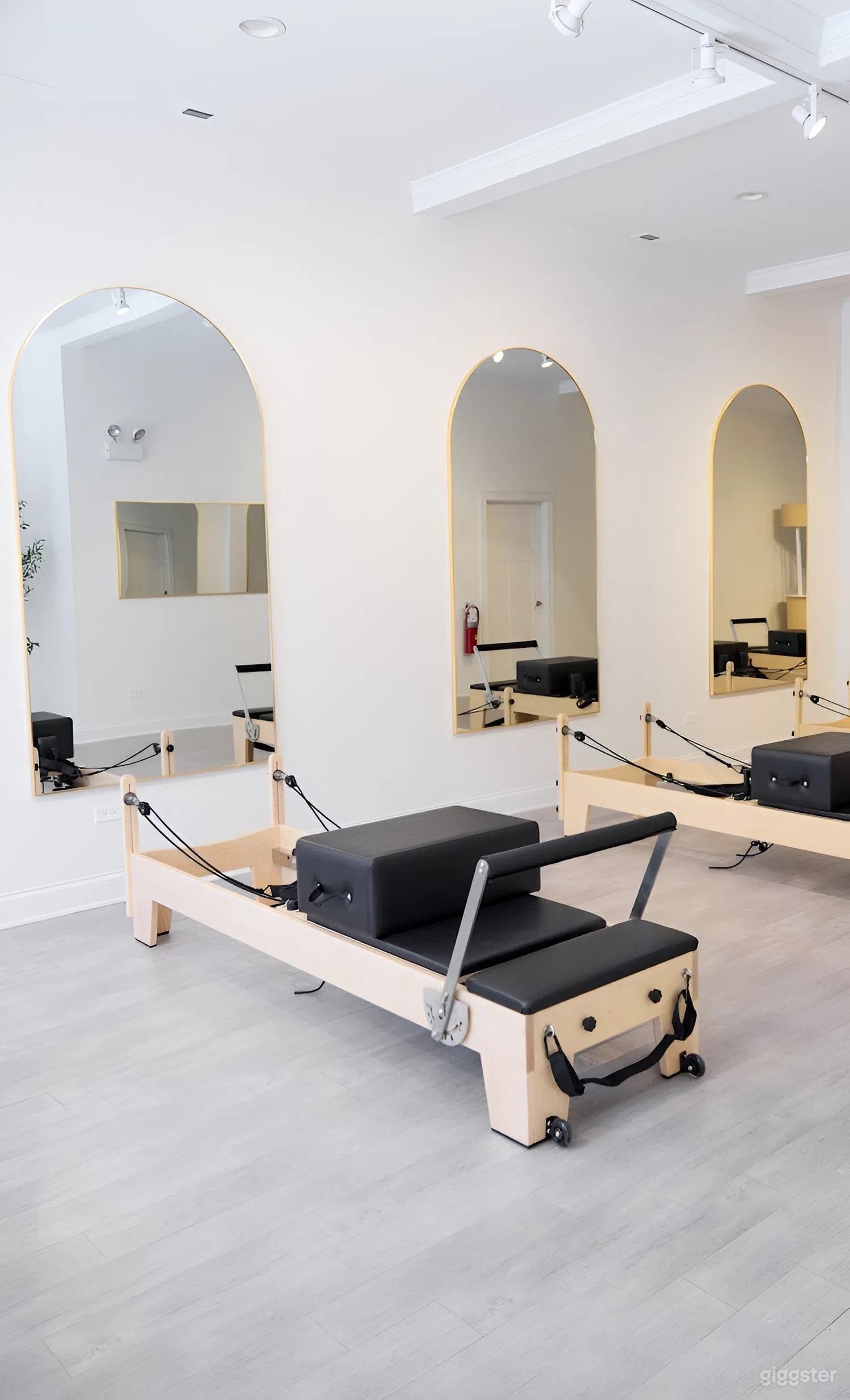 Luxury Modern Boutique Pilates Studio Photo 3