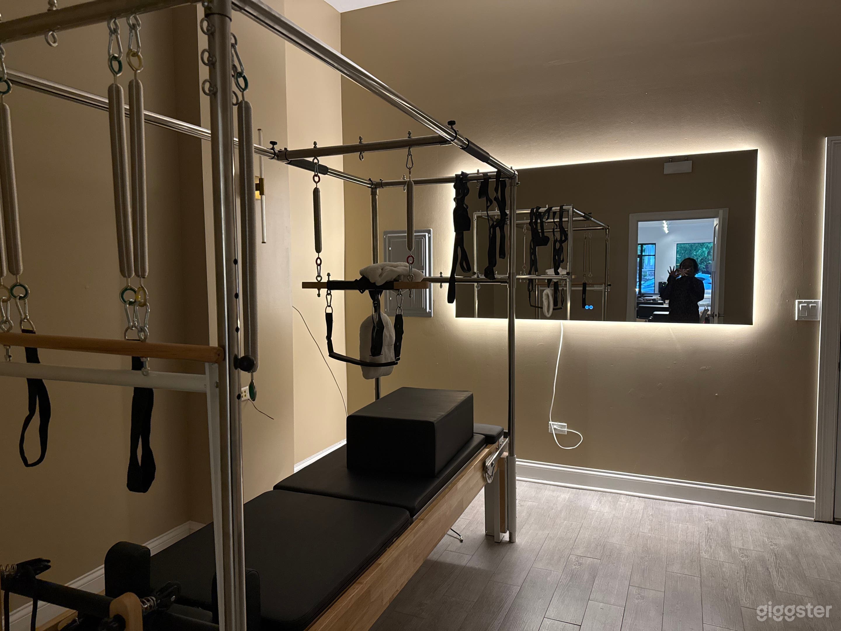 Luxury Modern Boutique Pilates Studio Photo 4