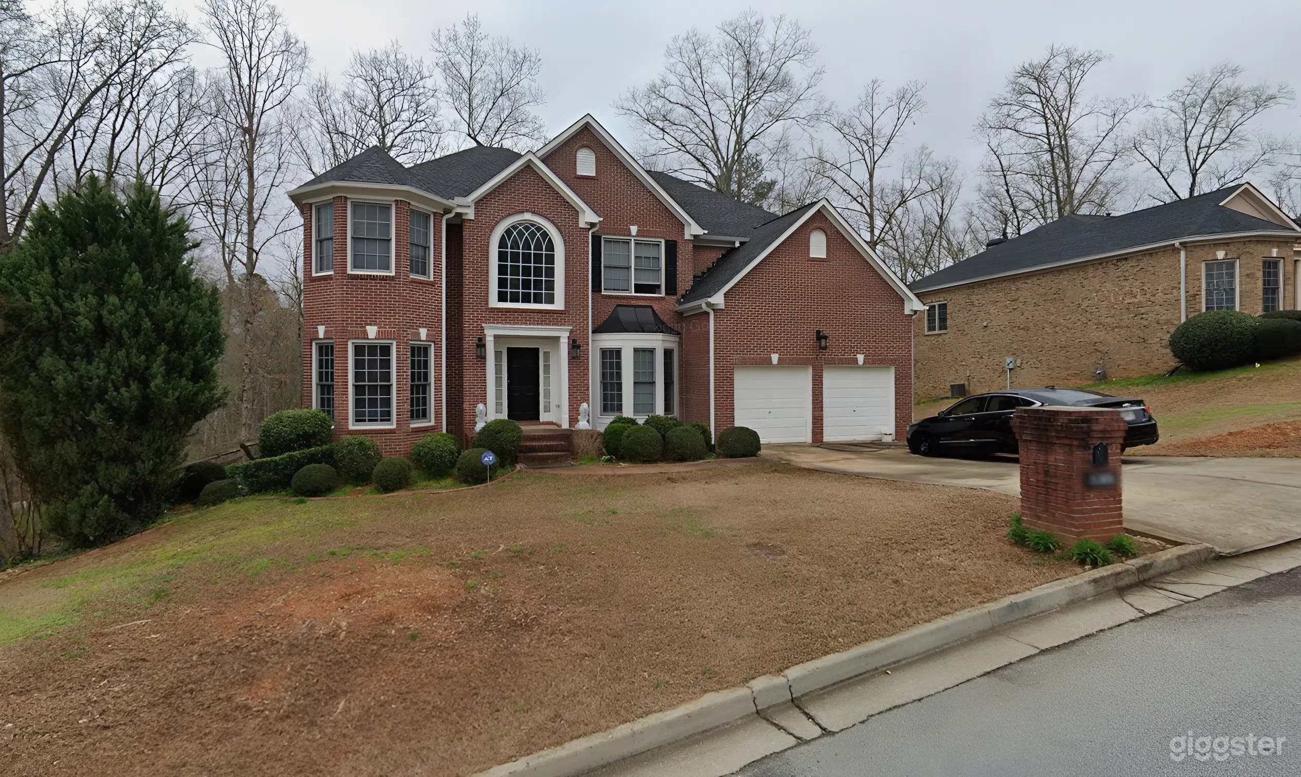 Cinematic 5,000 Sq Ft Luxury Estate | Ideal for Film & TV Photo 2