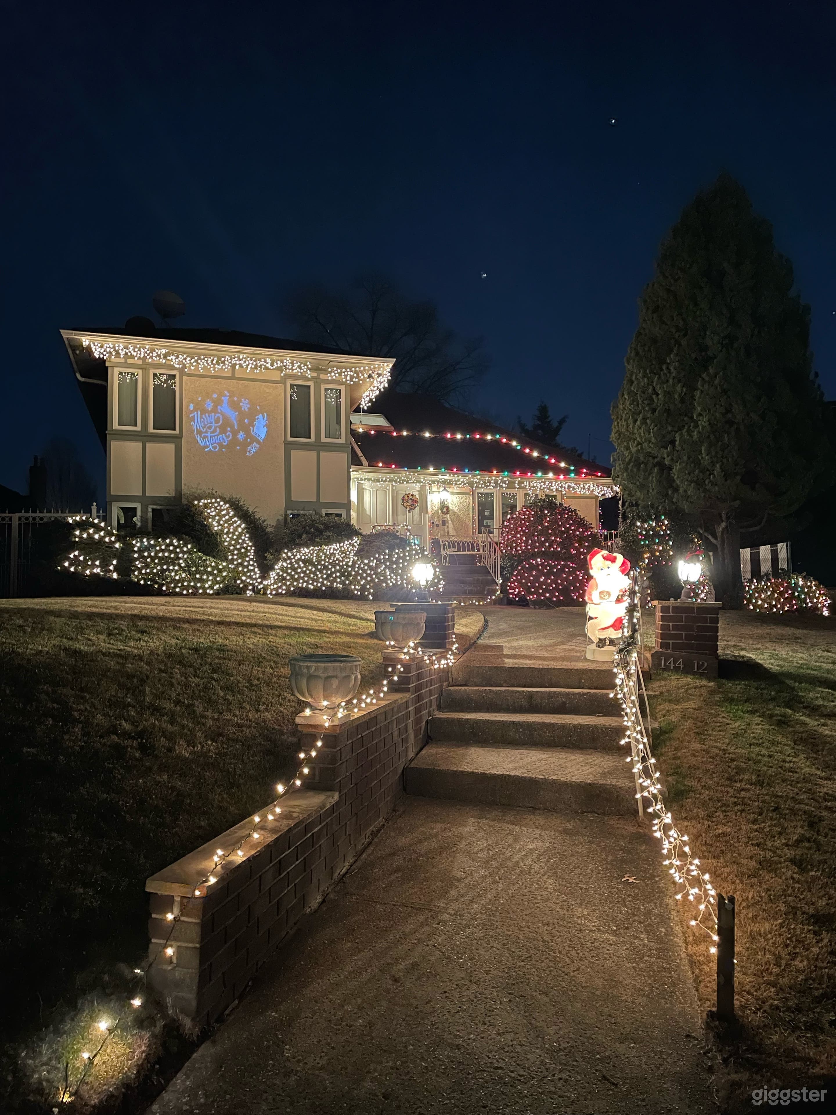 Modern Swiss Chalet Home Photo 2