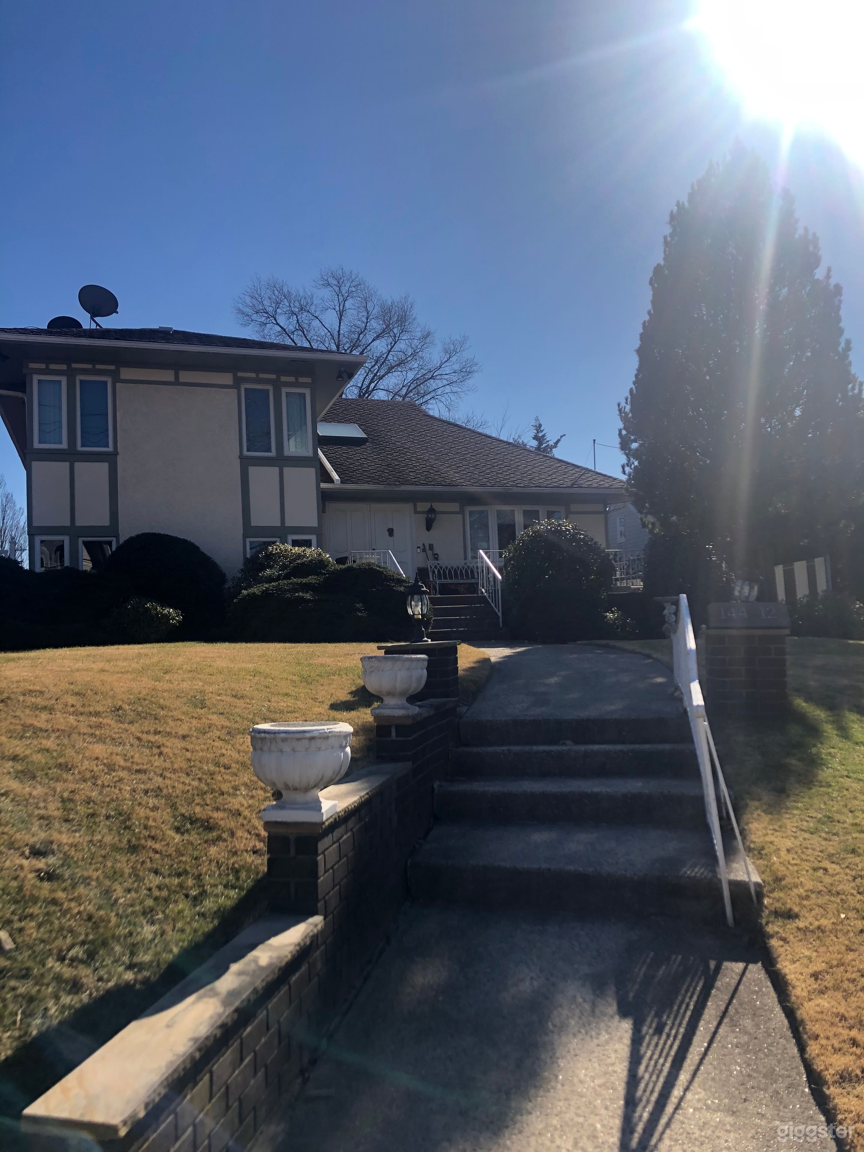 Modern Swiss Chalet Home Photo 3