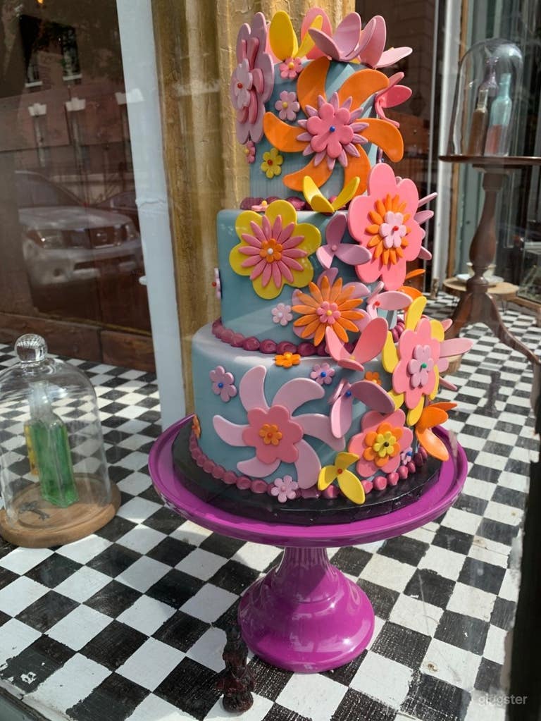  Alice in Wonderland Inspired Tea House- To Go 