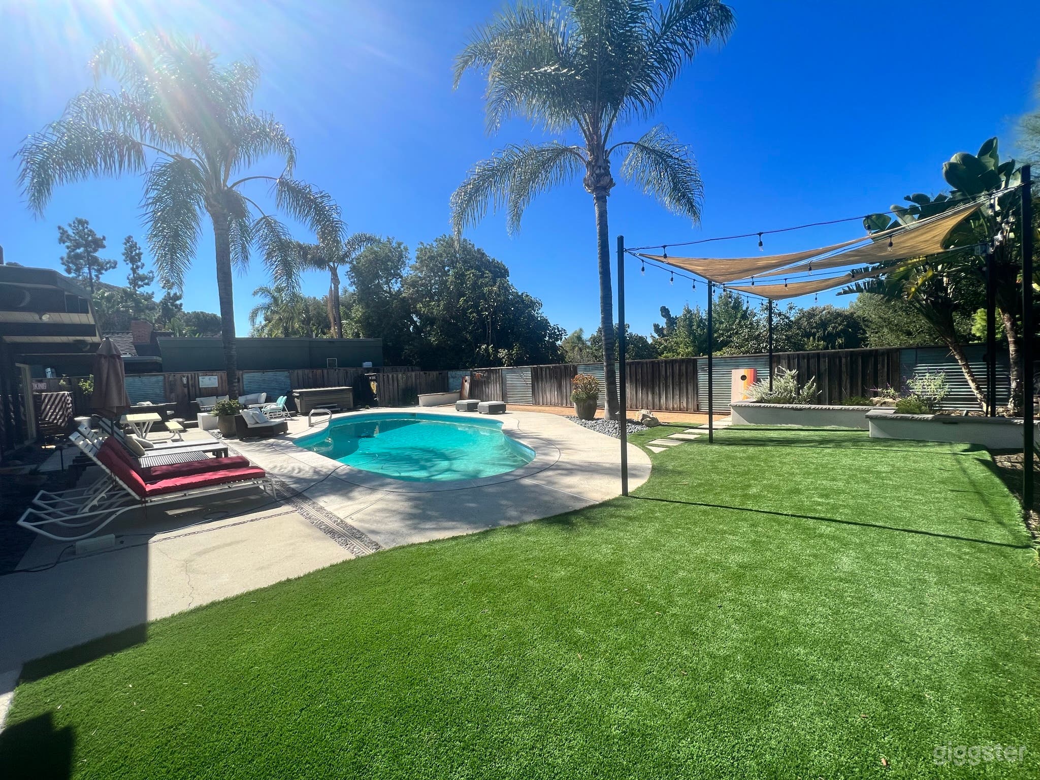 Amazing Family Home Photo 4