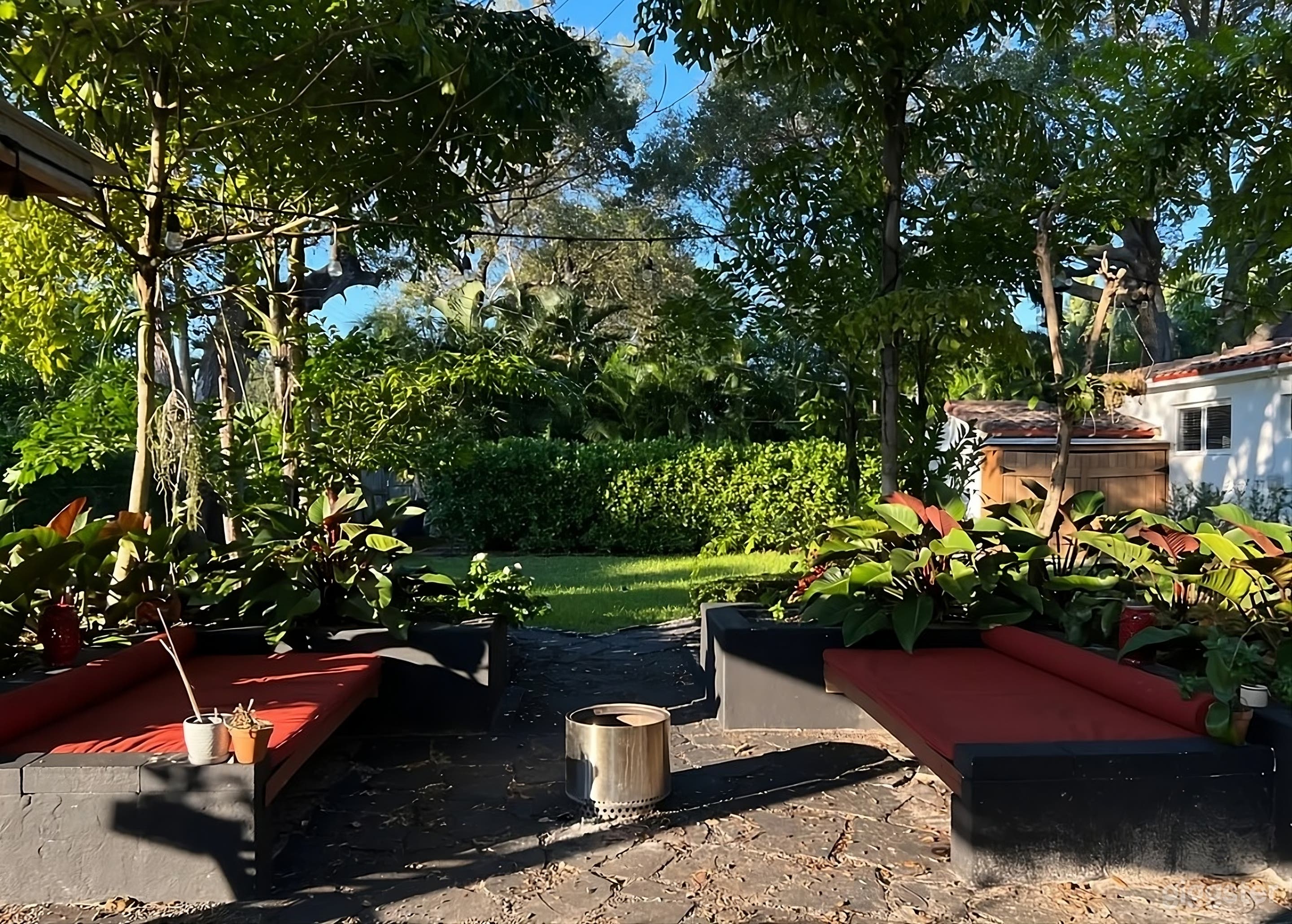 Ultimate Green Backyard Paradise Photo 2