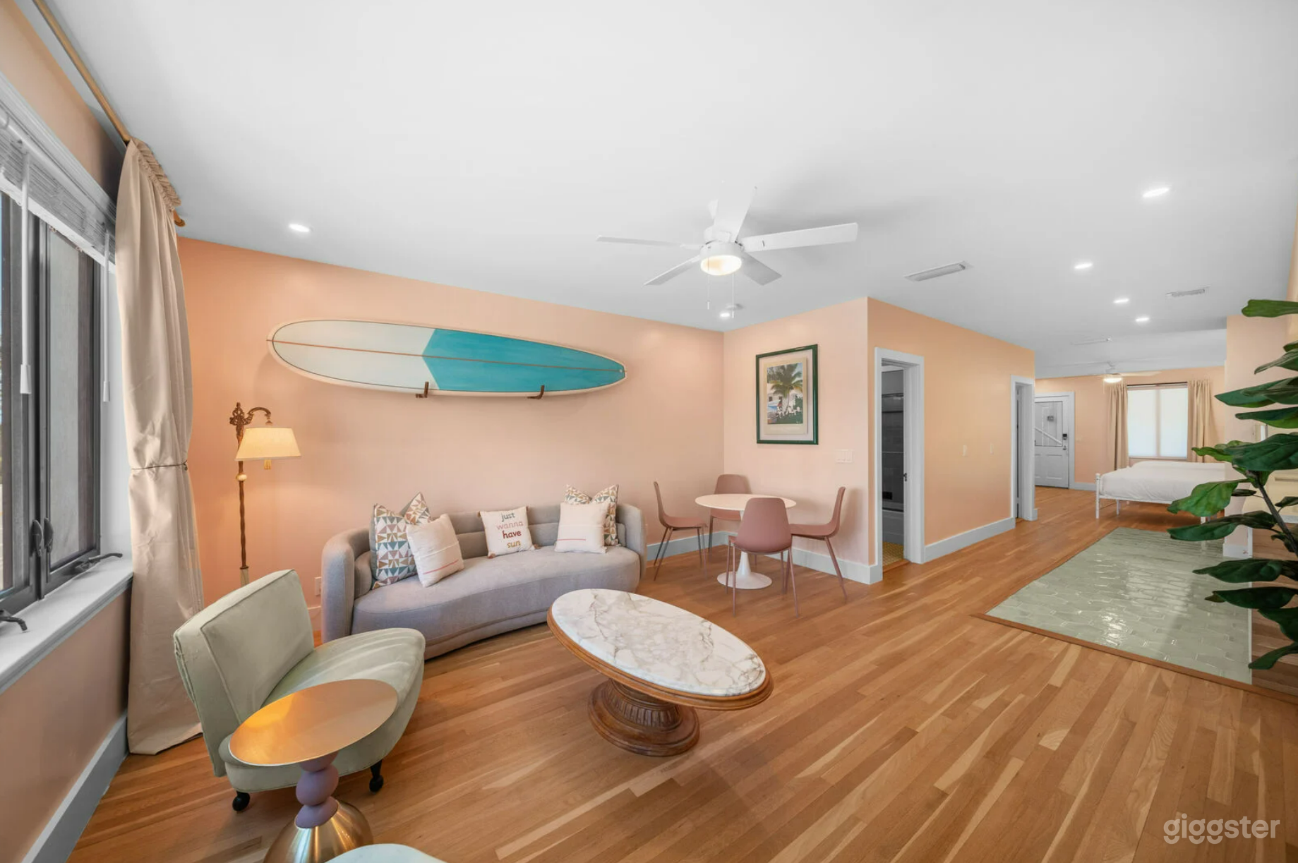 #1222 apt 2 - 2nd Floor Studio Apartment with two full bathrooms Photo 4