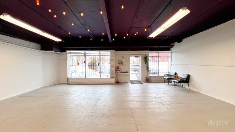  Interior, facing front door 