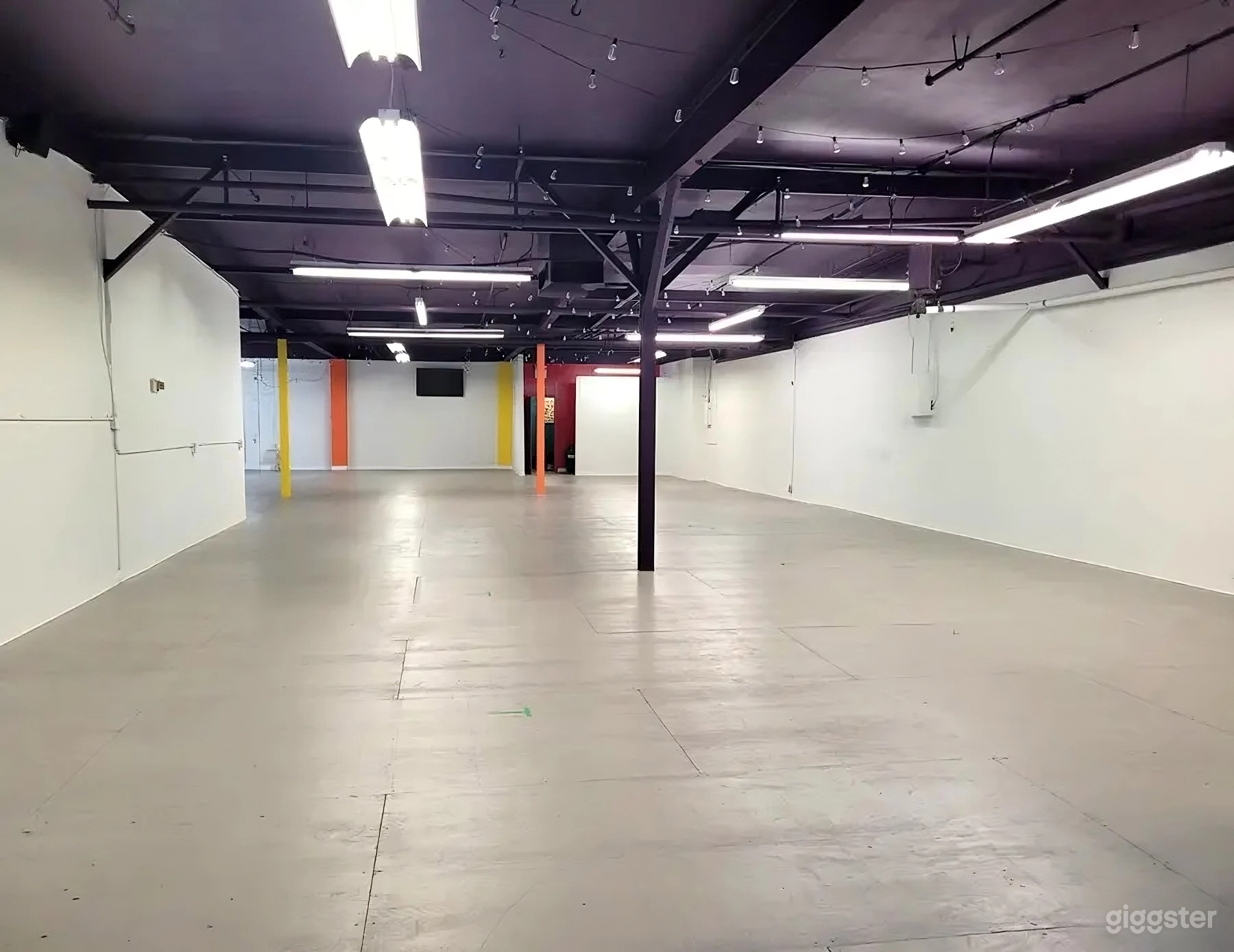 Open modern event space venue central Ottawa Photo 3