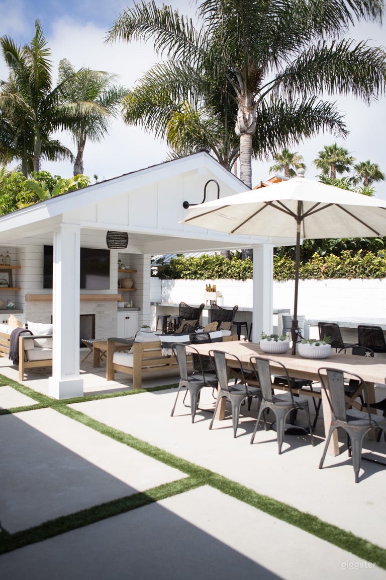  Newport Beach Production Home 