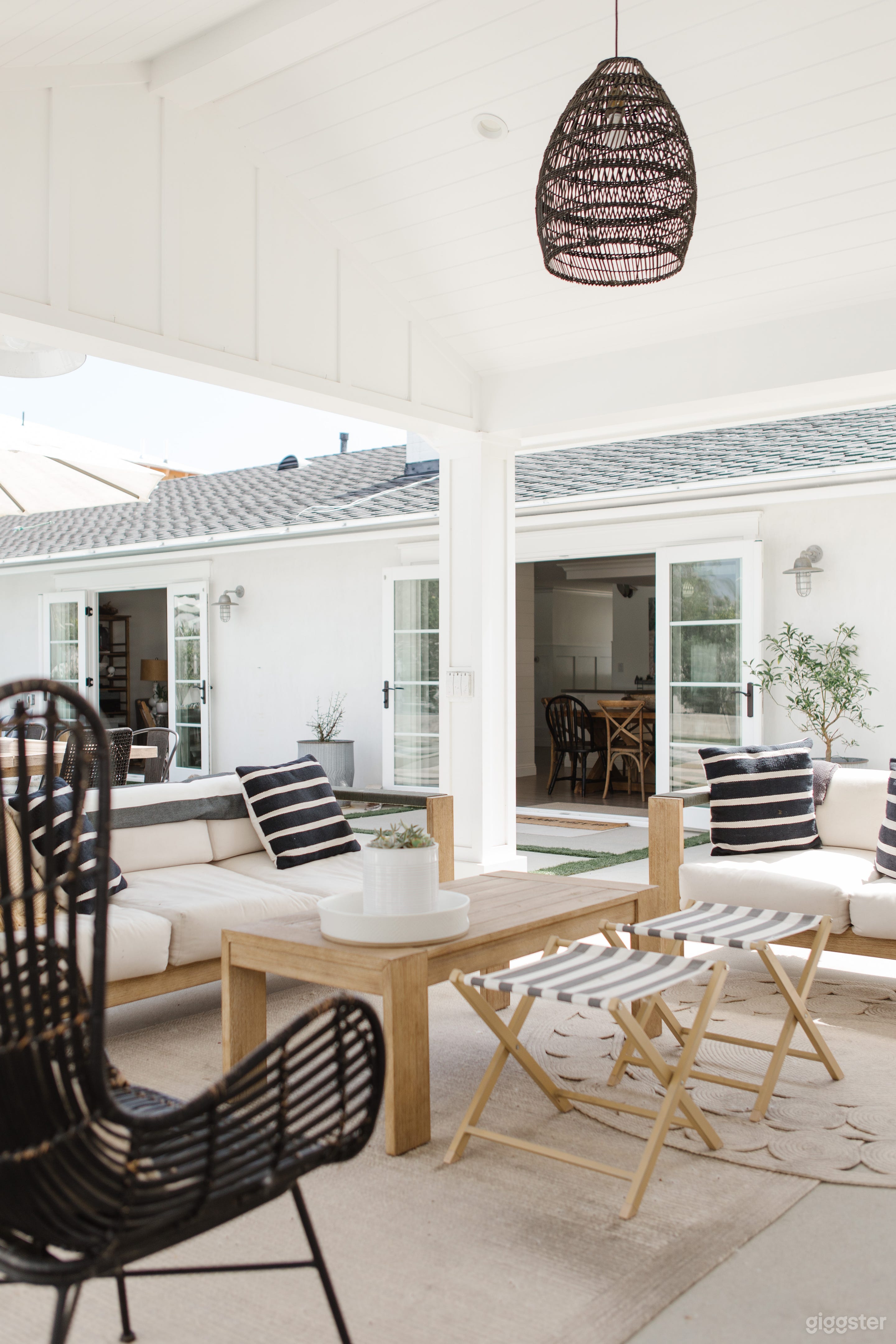 Newport Beach Production Home Photo 4