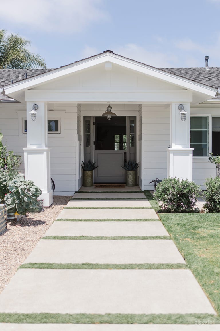  Newport Beach Production Home 