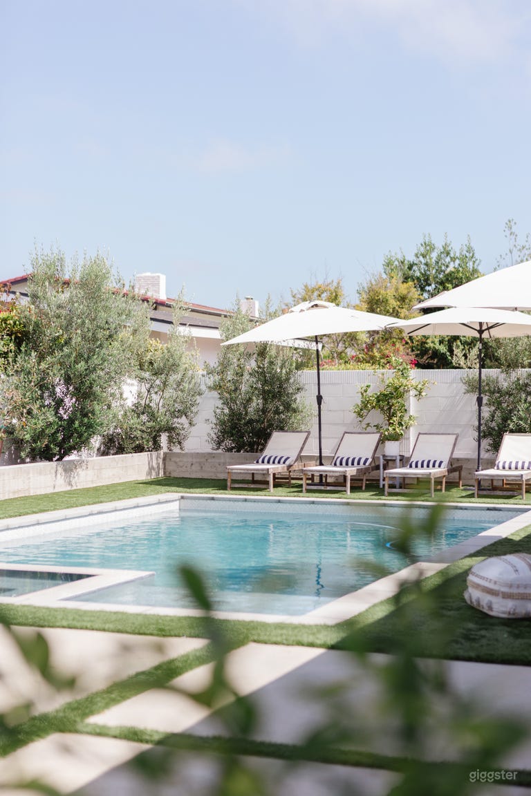  Newport Beach Production Home 