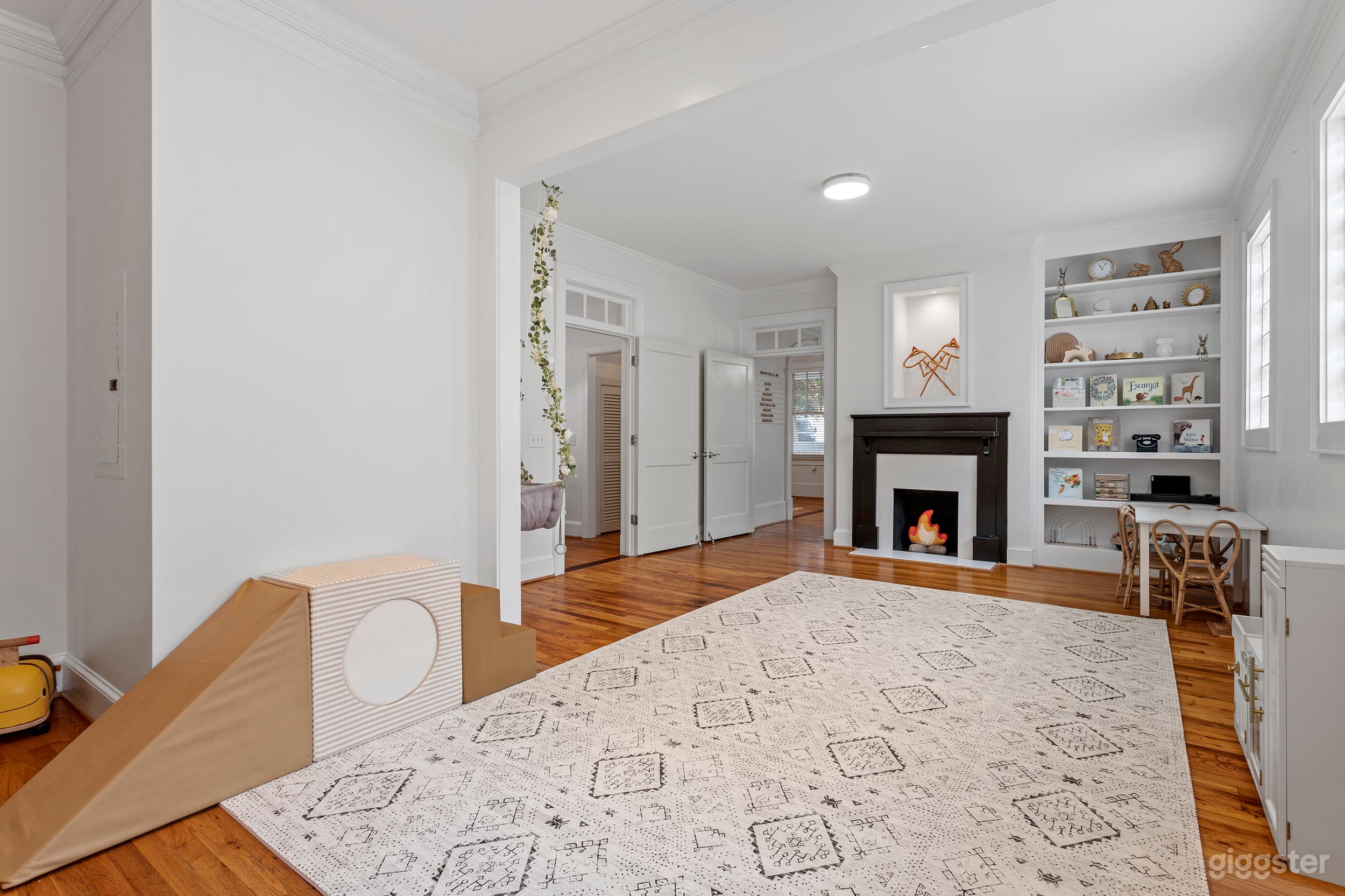 Event rental and natural light studio Photo 3