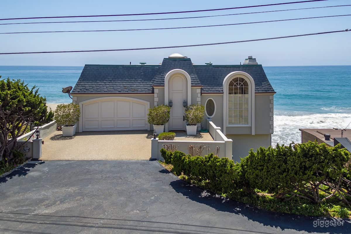 Malibu Custom Beach House on Private Beach Photo 1