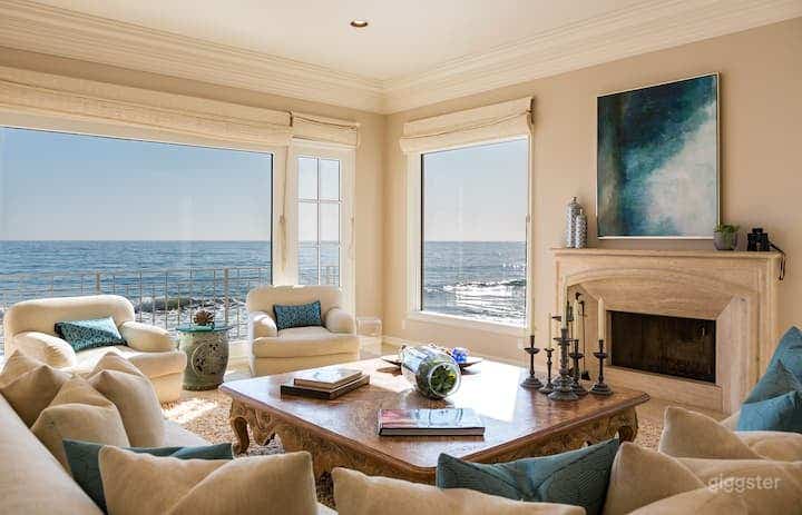 Malibu Custom Beach House on Private Beach Photo 4