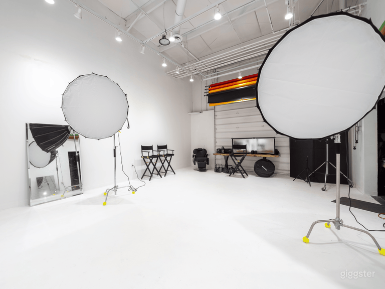  Expansive White Cyc Room in Raleigh 