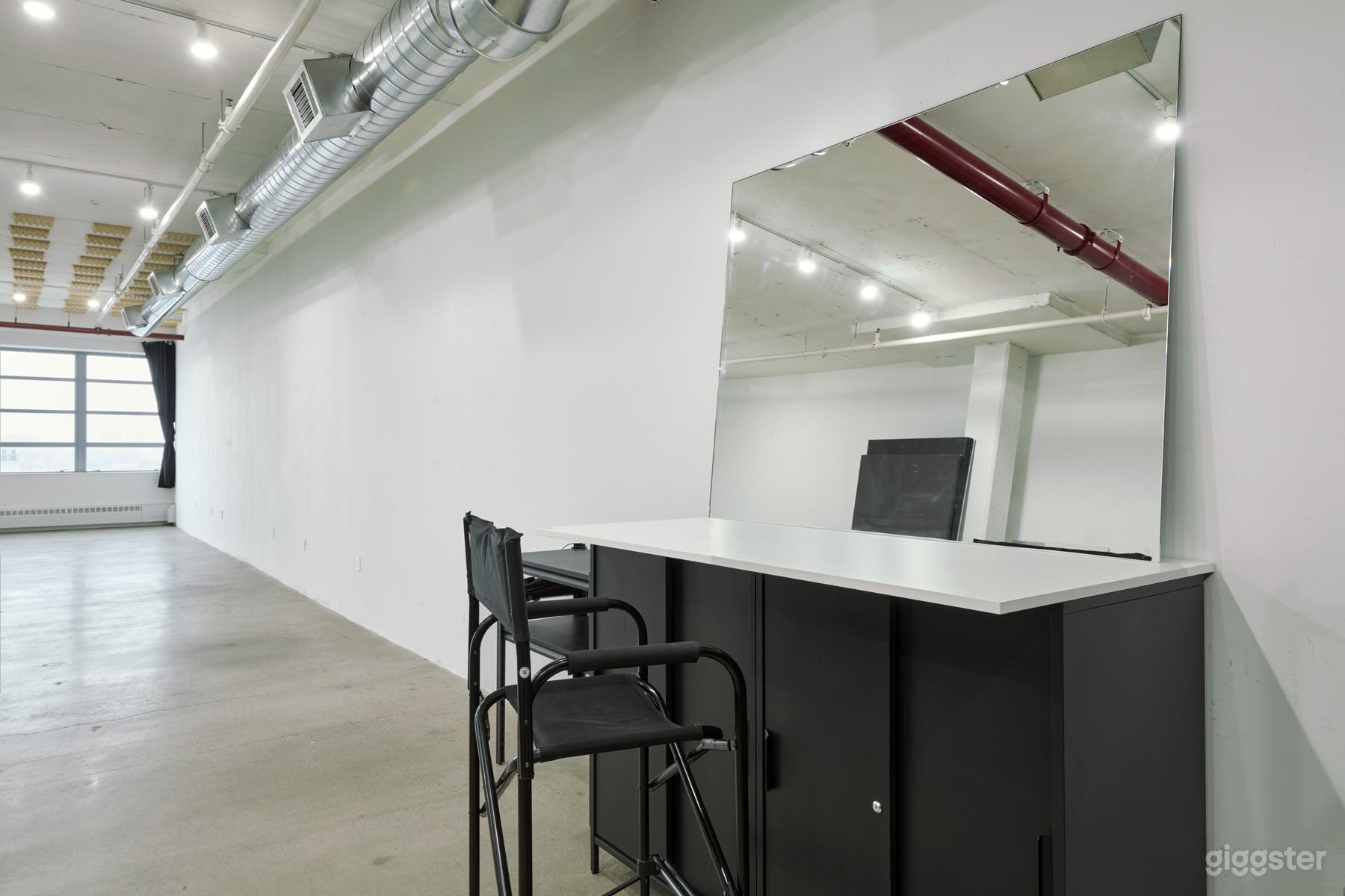 Brooklyn Navy Yard Photo Studio Photo 3