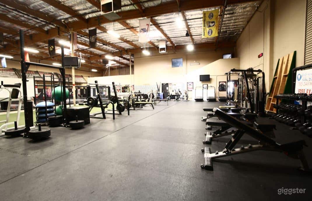 World Class Fitness Center Minutes from the Strip Photo 4