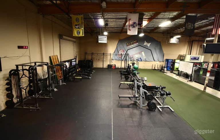  World Class Fitness Center Minutes from the Strip 
