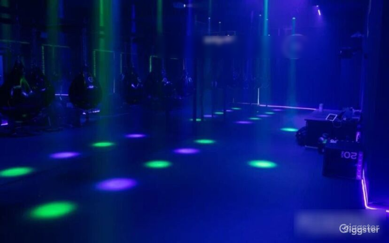  Night Club Vibe Fitness Studio 