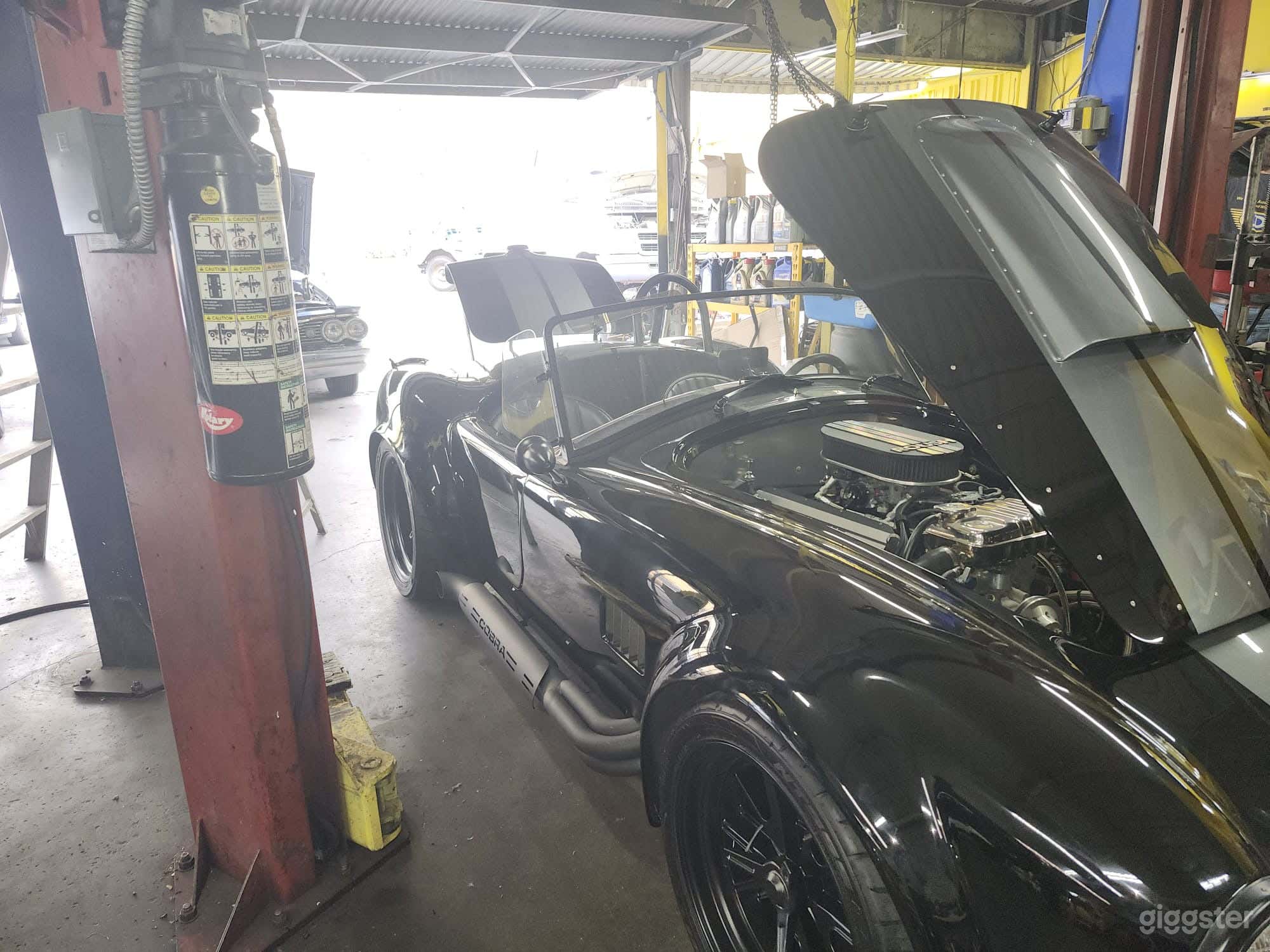 Auto Repair shop in the heart of Hollywood Photo 4