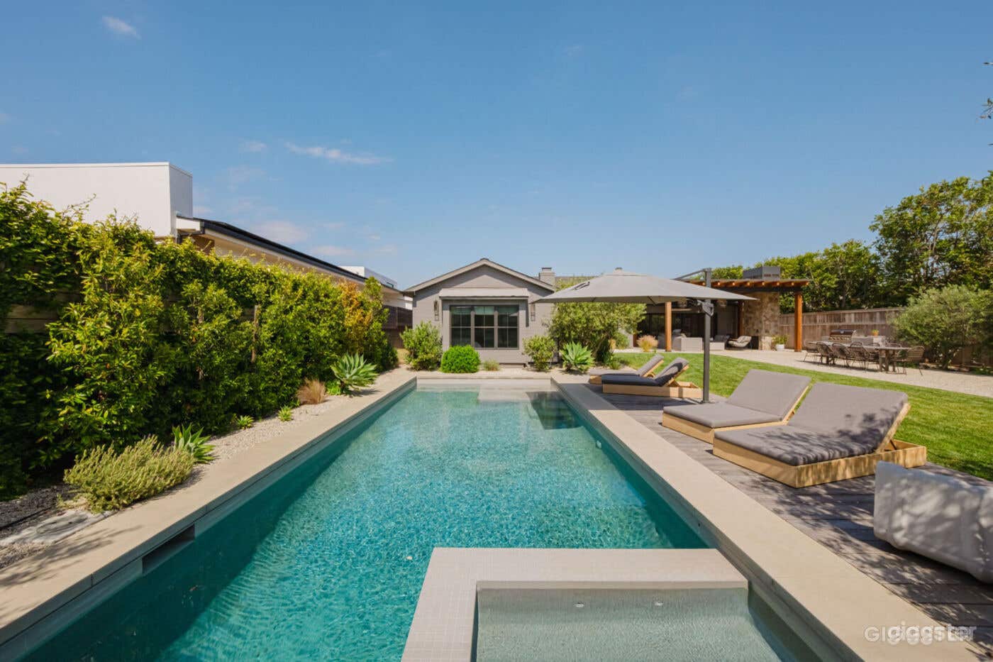  MID-CENTURY MARVEL IN BRENTWOOD/POOL Photo 3