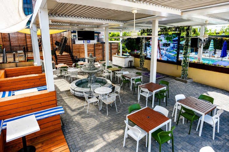  Veranstaltungsort am Pool mit Clubhaus & Außenbar 