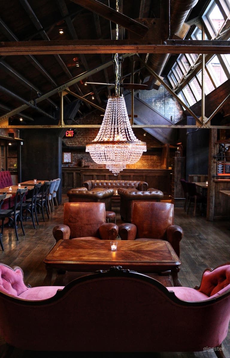  Beer Garden and Cocktail Lounge 