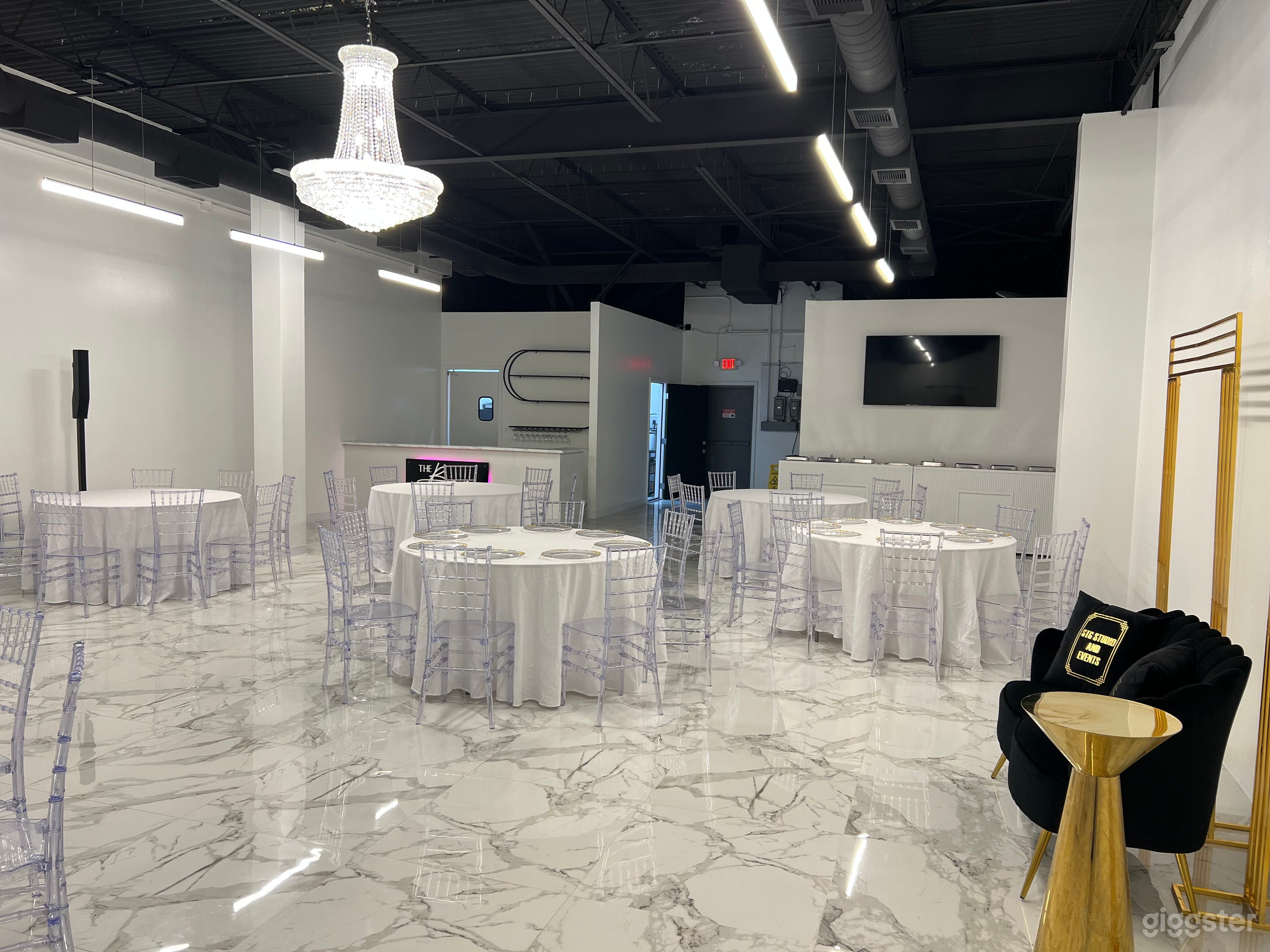 East Houston Modern Events Venue Photo 1