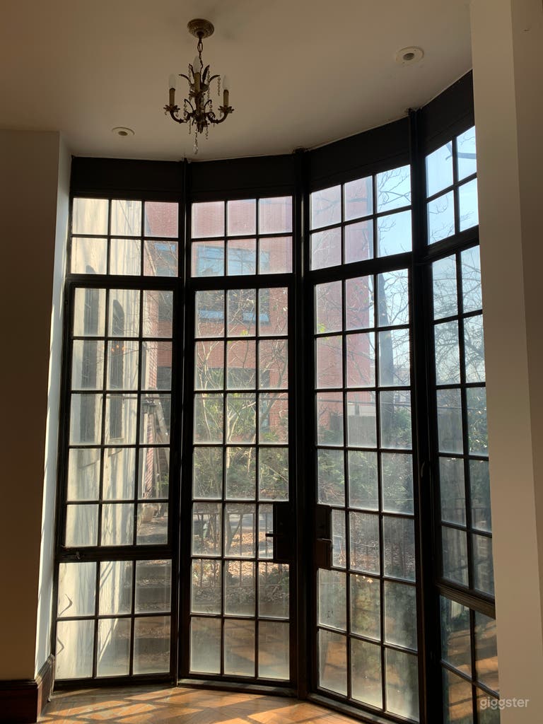  25 ft wide Townhouse for Filming TV/Movie 